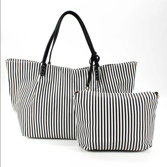 Folli Follie Handbags - “SOLD” Folli Follie NIB Urban Stripe Tote,Pouch & Dustbag